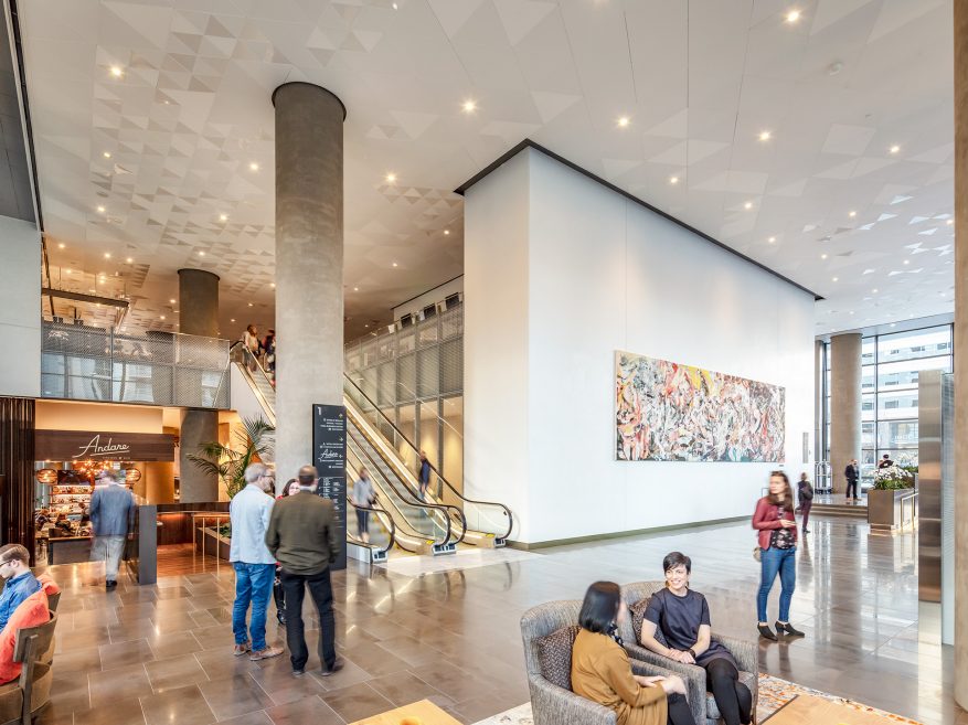 Finish: Blanco Mat®, Standard White, Custom Gloss White | Architect: LMN Architecture, Photo: ©Tim Griffith Photography