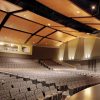 /content/dam/USG_Marketing_Communications/united_states/imagery/USG_owned/ceilings_plus/illusions-garden-city-high-school-auditorium.jpg